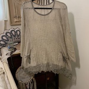 EUC Via Veneto Gorgeous Mohair Dream Moda Sweater Ruffled Lace Detail L/XL